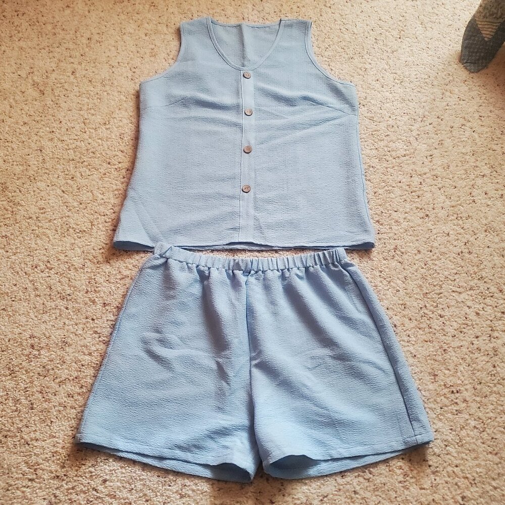 Light blue 2 piece set sz L